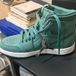Nike Green High-Top Sneakers